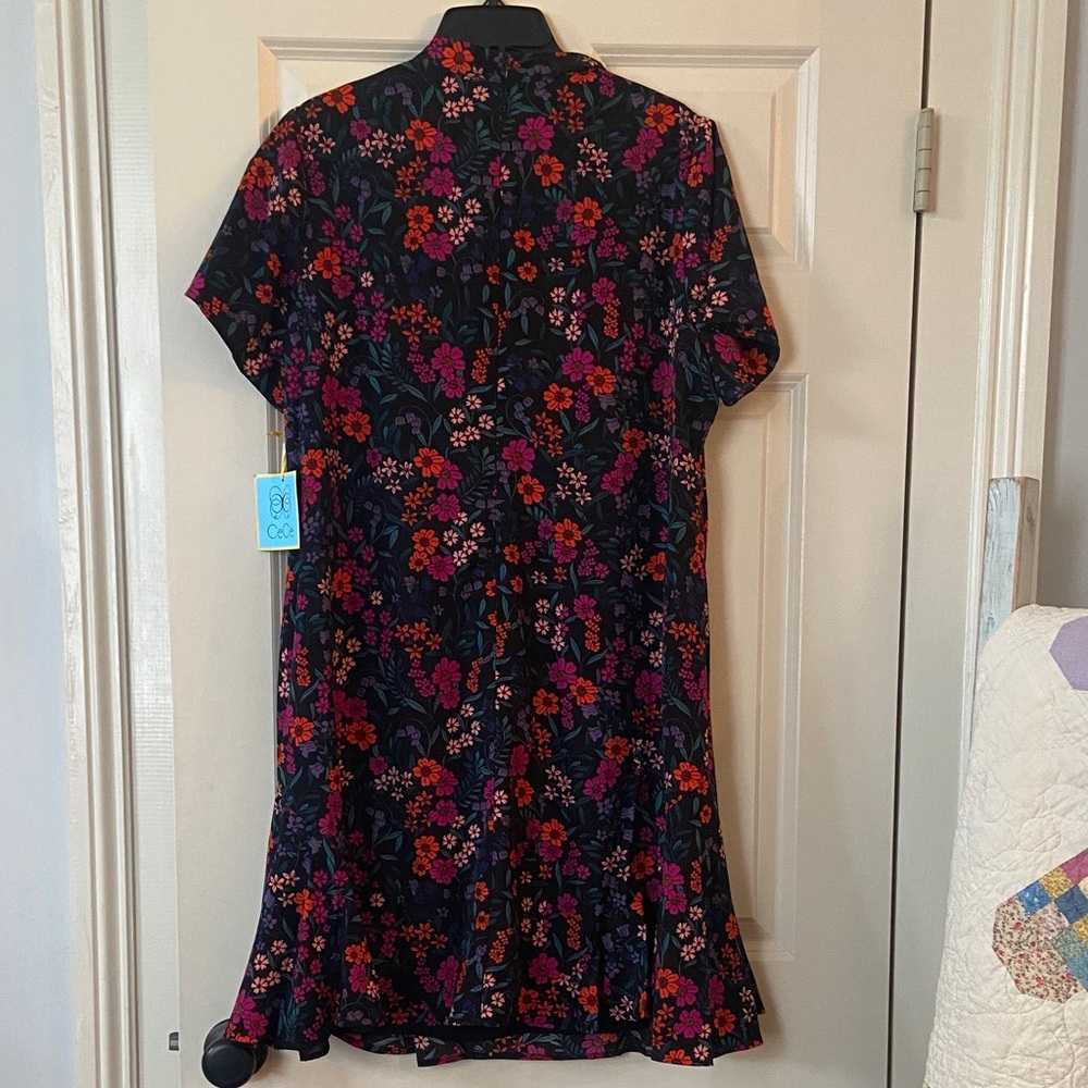 CeCe Black Dress with Vibrant Floral Patterns NWT - Picture 5 of 5